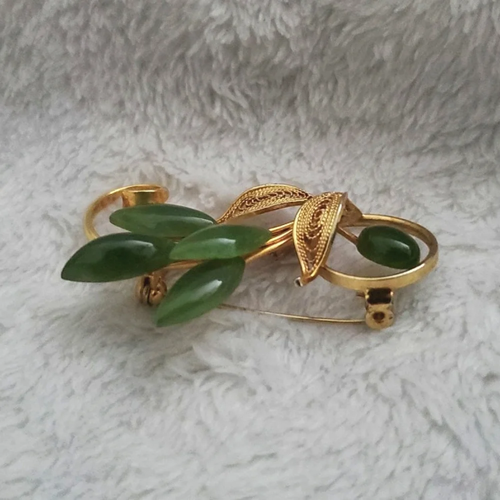 Vintage Gold Tone and Green Leaf Brooch